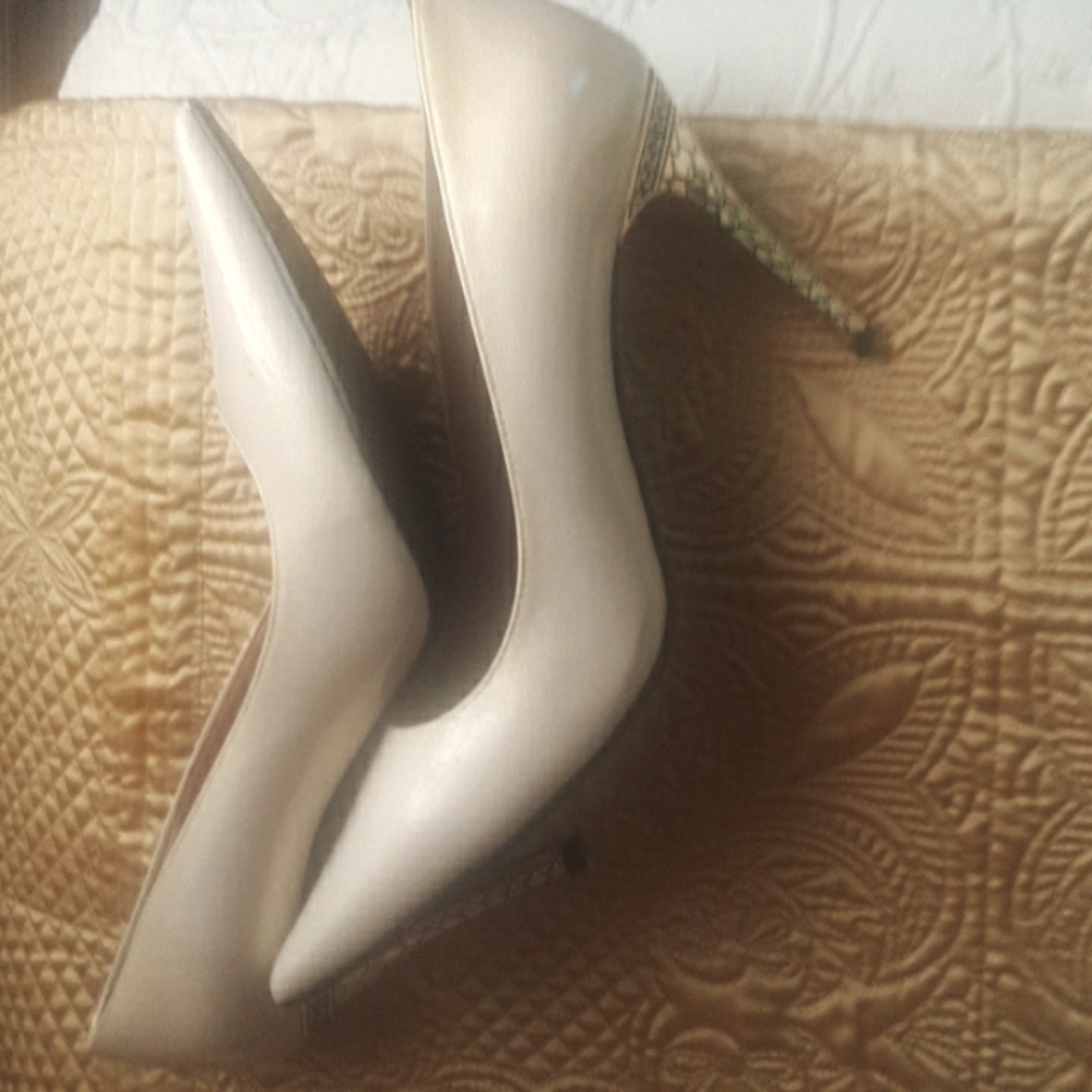 J renee shoes autumn white size 11